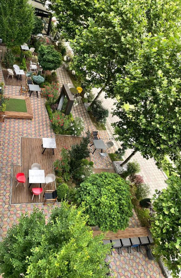 Next Door Park Hotel Скопие Екстериор снимка