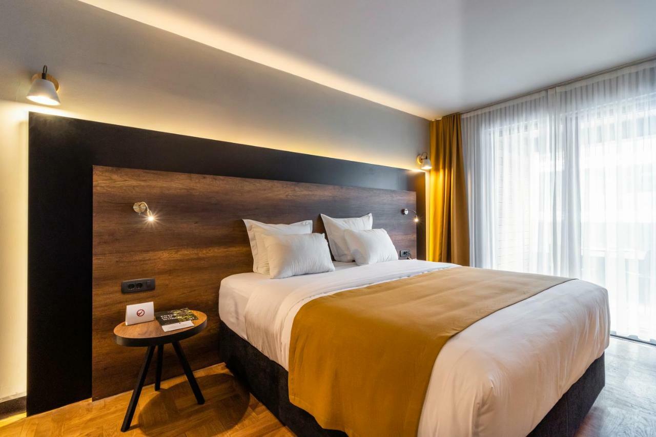Next Door Park Hotel Скопие Екстериор снимка