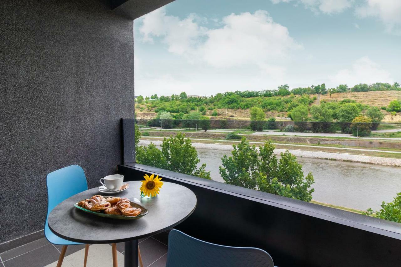 Next Door Park Hotel Скопие Екстериор снимка