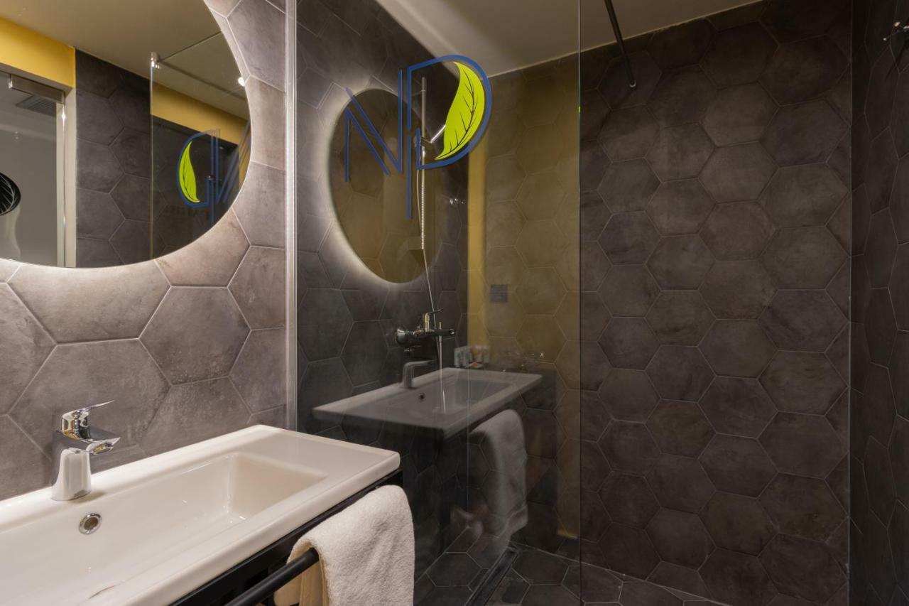 Next Door Park Hotel Скопие Екстериор снимка